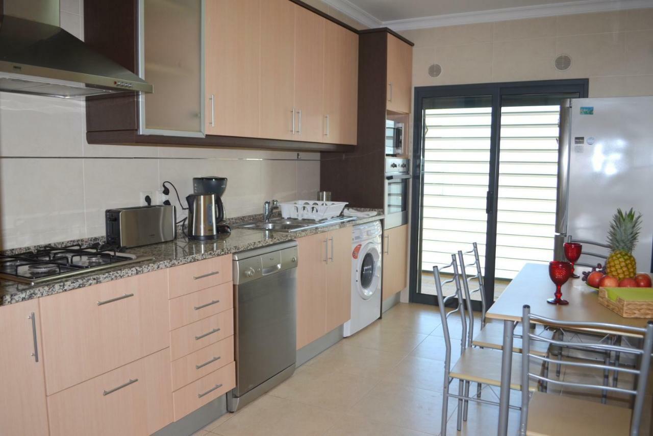 Marina Beach Apartment ลากอส ภายนอก รูปภาพ